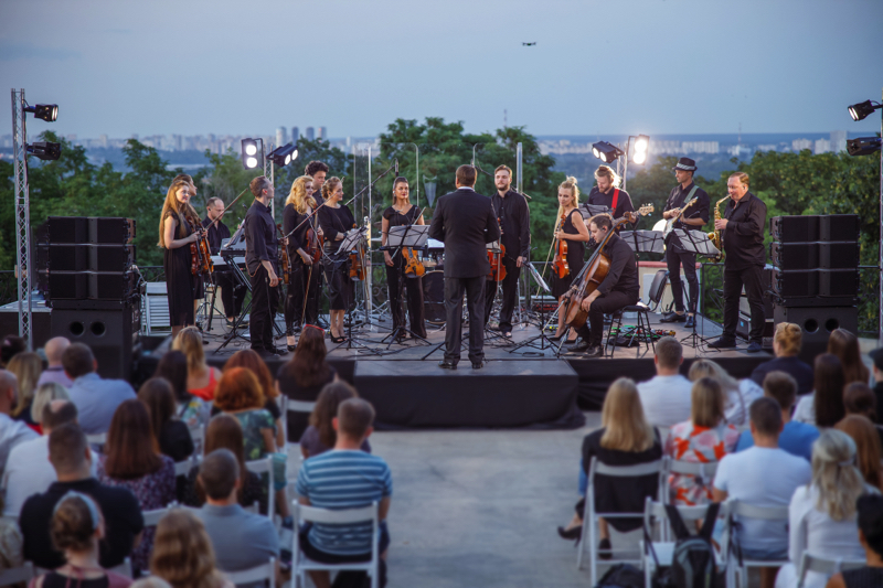 Live Performance · Open-Air